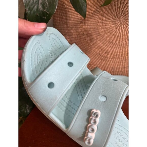 CROCS women’s size 8, blue strappy sandals - Picture 3 of 12